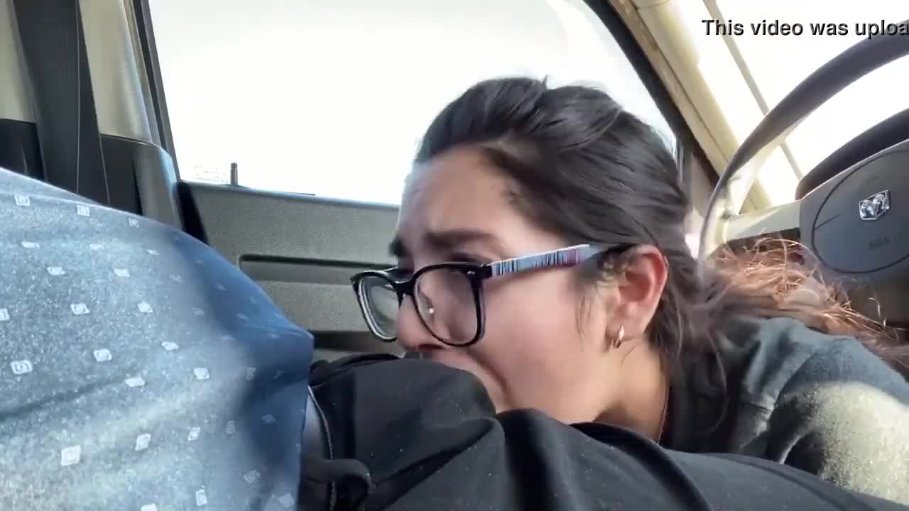 Mulheres transando nua mamando dentro do carro
