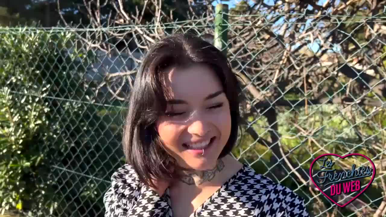 Bucetas lindas fodendo com dois ao mesmo tempo